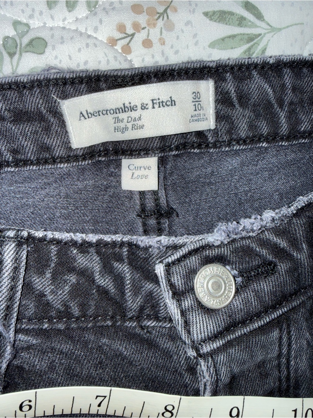 Abercrombie & fitch the dad high rise Jean size 30 Short - Picture 4 of 12